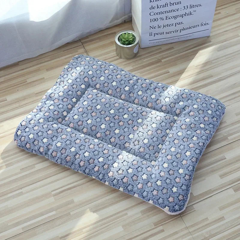 Double-Sided Pet Mat – Plush Sleeping Bed for Cats & Small Dogs