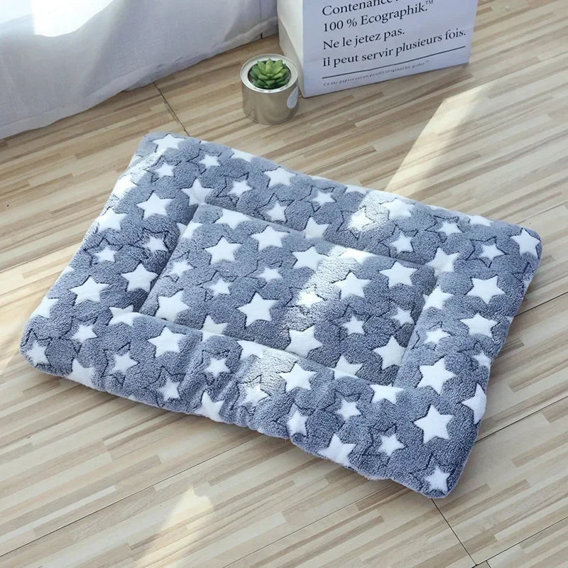 Double-Sided Pet Mat – Plush Sleeping Bed for Cats & Small Dogs